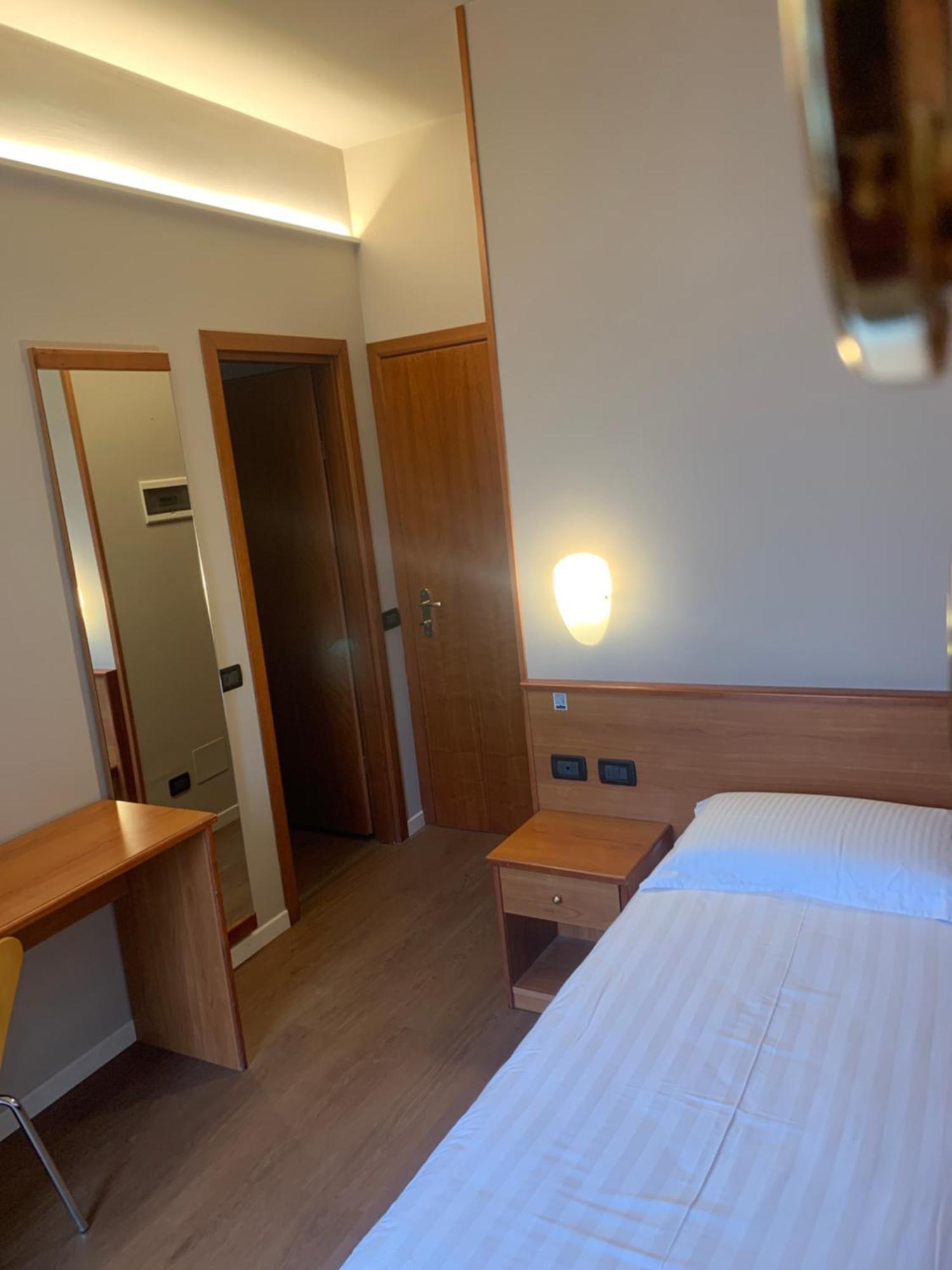Albergo Moderno & Spa Fuipiano Valle Imagna Extérieur photo
